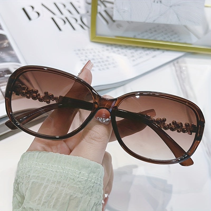Oval Rhinestone Gradient Sunglasses UV400