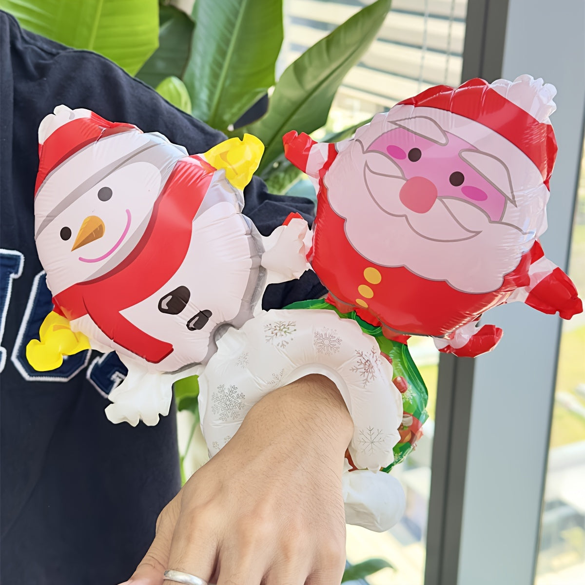 20pcs Santa & Snowman Wrist Balloon Christmas Party Decoration Kit