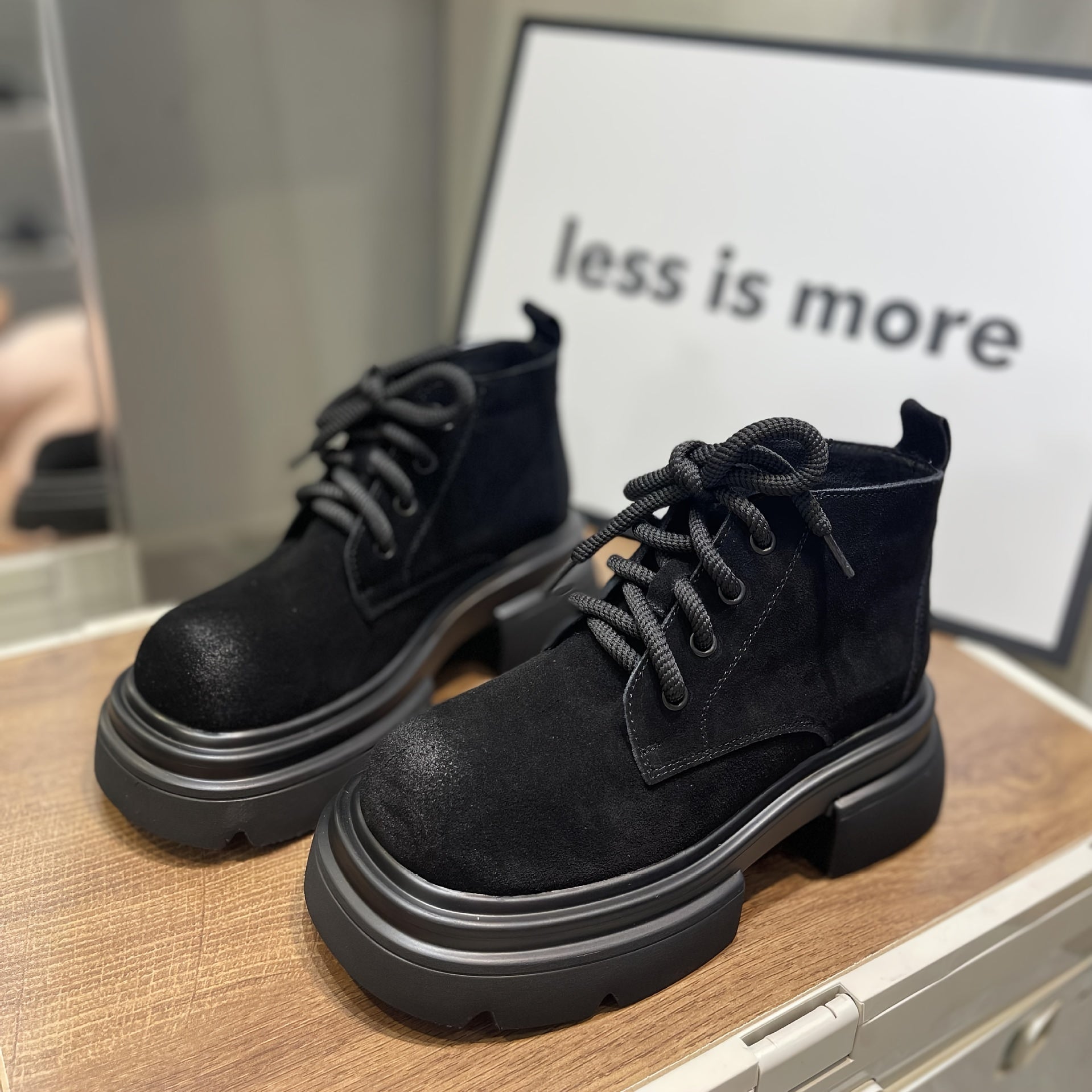 Women's Chunky Motorcycle Boots Lace Up Outdoor Shoes