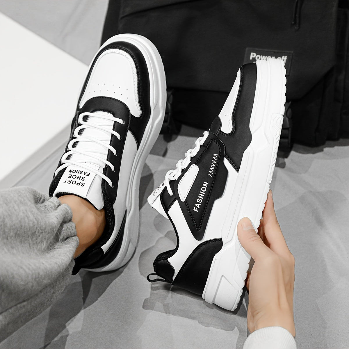 Men's Letter Print Lace Up Skateboard Shoes Lightweight Sneakers