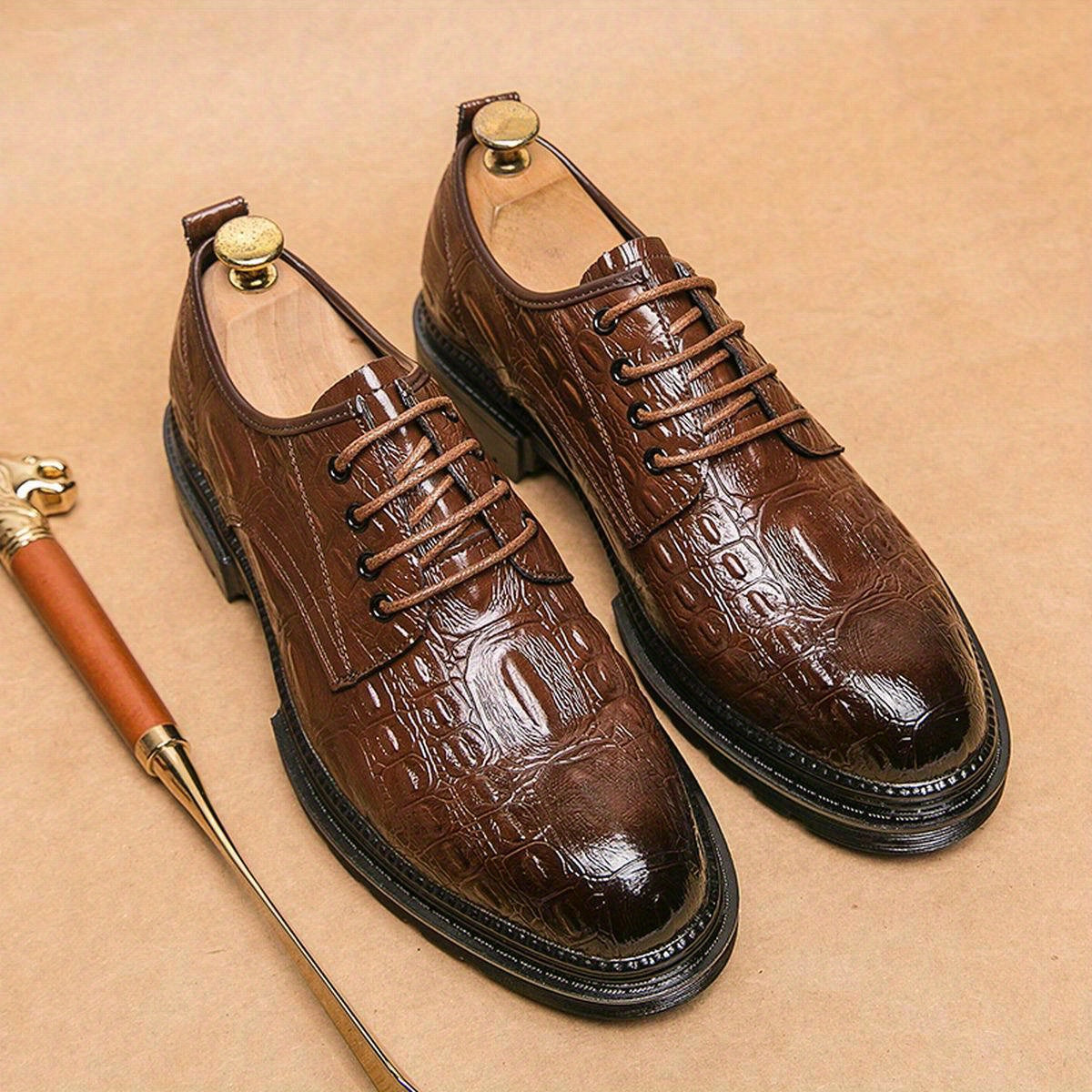 Men's Crocodile Pattern Derby Shoes Wear resistant Non Slip Formal Shoes