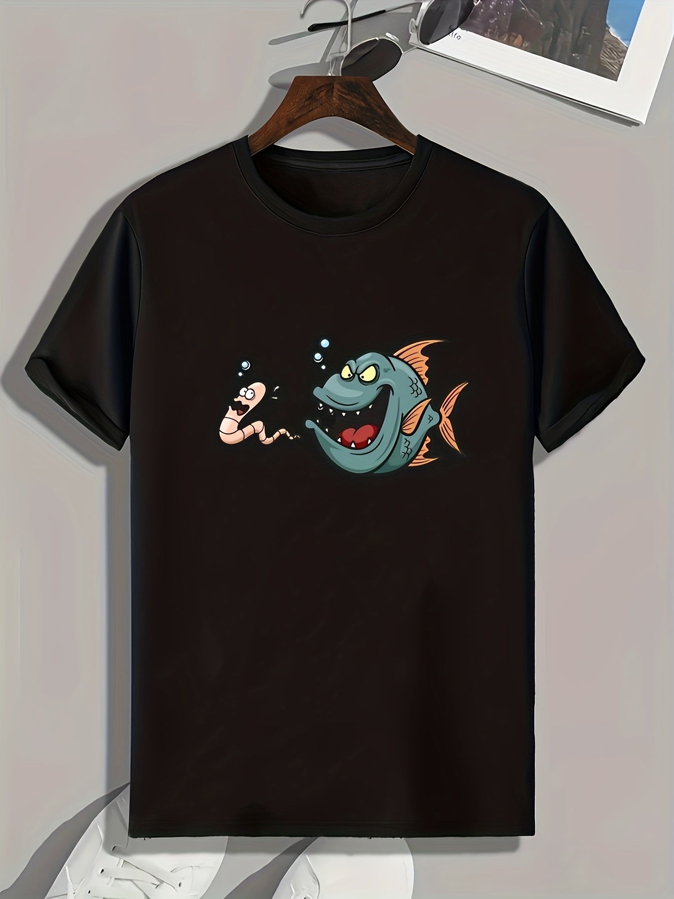 Cartoon Fish Pattern Print Men's Comfy Sports T-shirt Graphic Tee