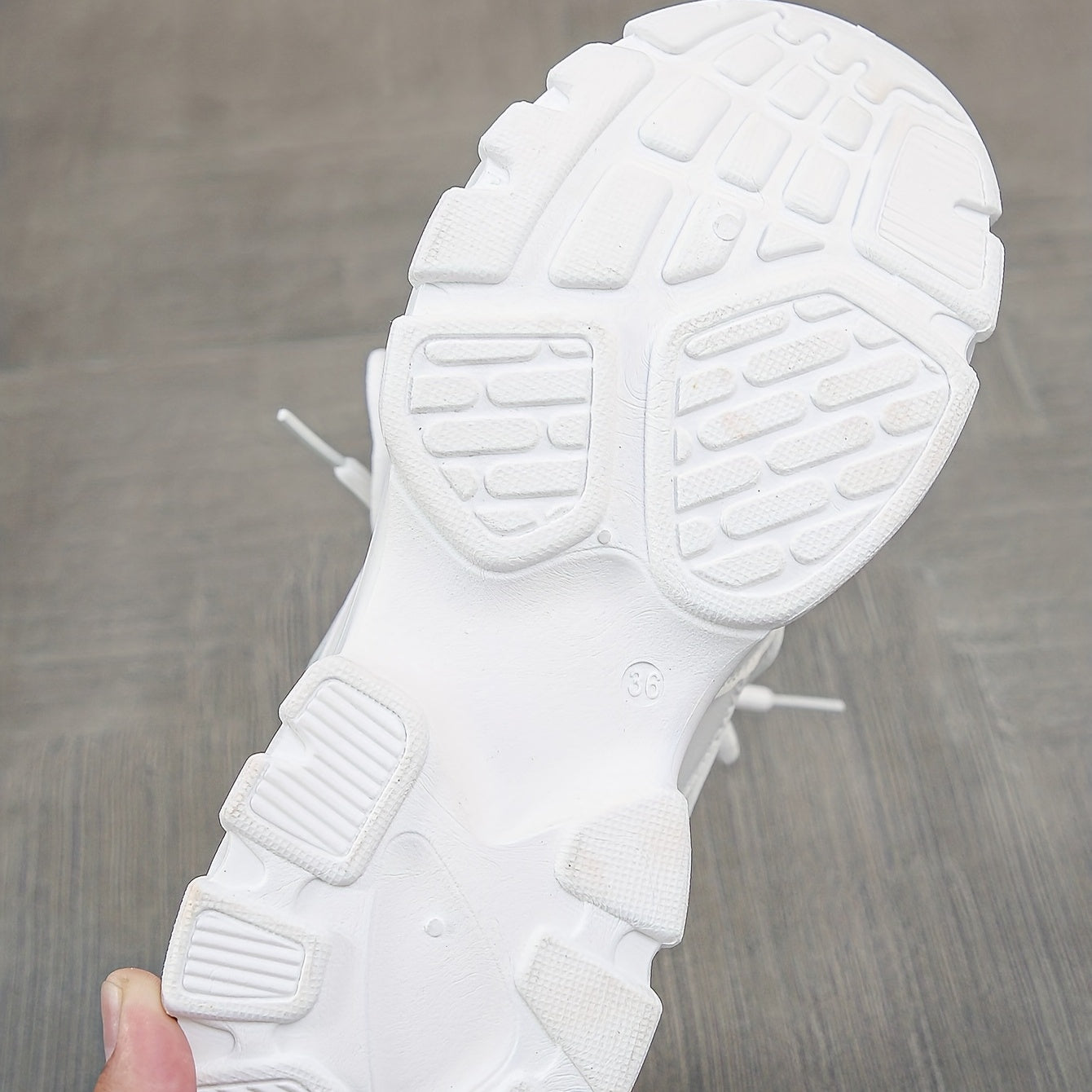 Women's Thick Bottom Sneakers Comfortable Non slip Sports Shoes