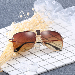 European American Cut Edge Chain Leg Cat Eye Sunglasses