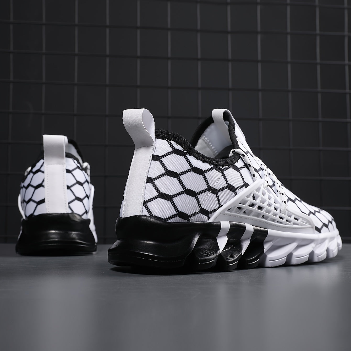 Men's Blade Sneakers Casual Breathable Shock Absorption Lace up Shoes