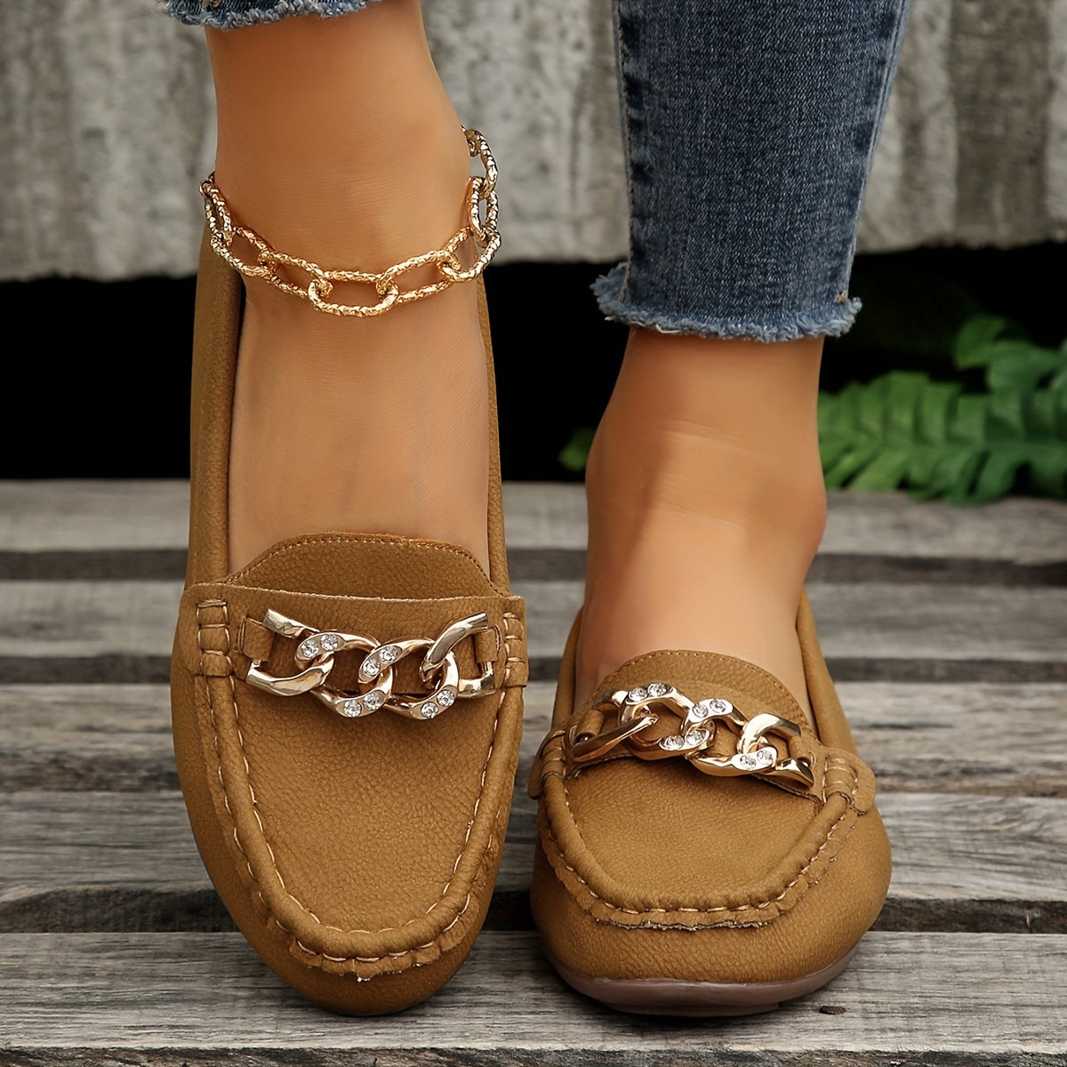 Women's Chain Decor Flat Shoes Slip On Loafers Lightweight Walking Shoes