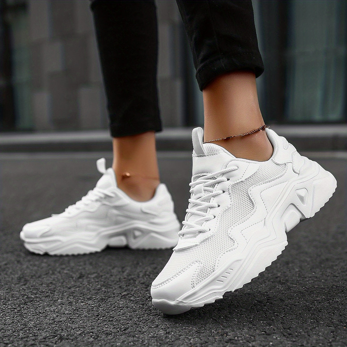 Women's Breathable Mesh Sneakers Low Top Lace Up Shoes