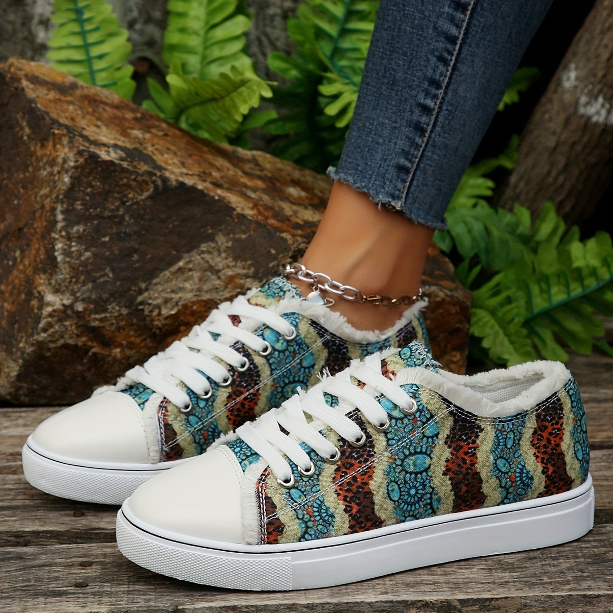 Women's Print Low Top Board Shoes Lightweight Non slip Casual Sport Shoes