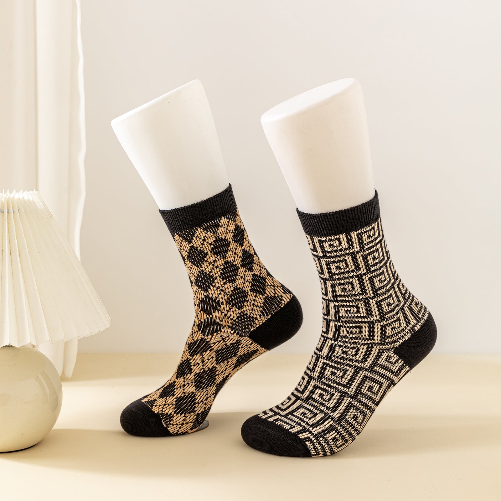 5 Pairs Knitted Women's Socks Mixed Colors