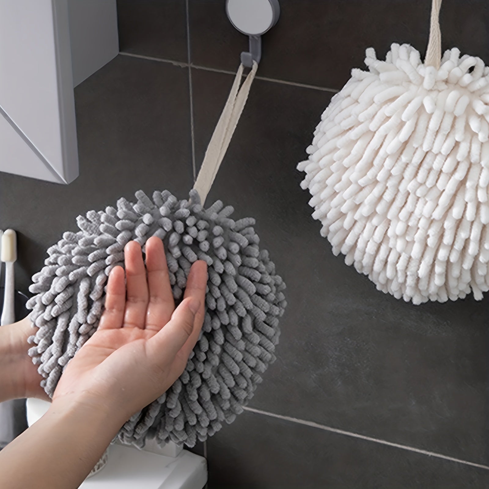 Chenille Hanging Towel Ball Absorbent Soft Towel Quick Drying Fingertip Towel