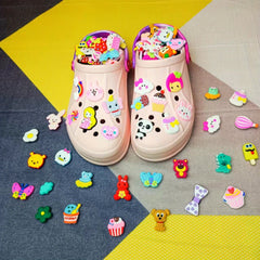 Cartoon Crocodile Ladies Hole Shoe Buckle