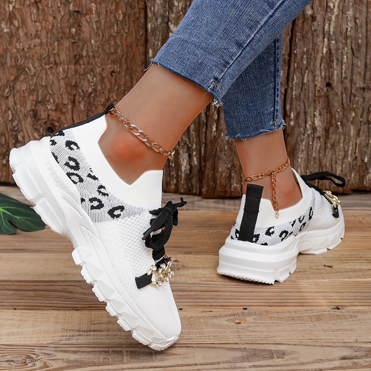 Leopard Print Chain Decor Sports Sneakers