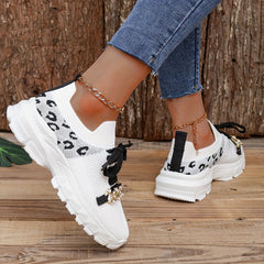 Leopard Print Chain Decor Sports Sneakers