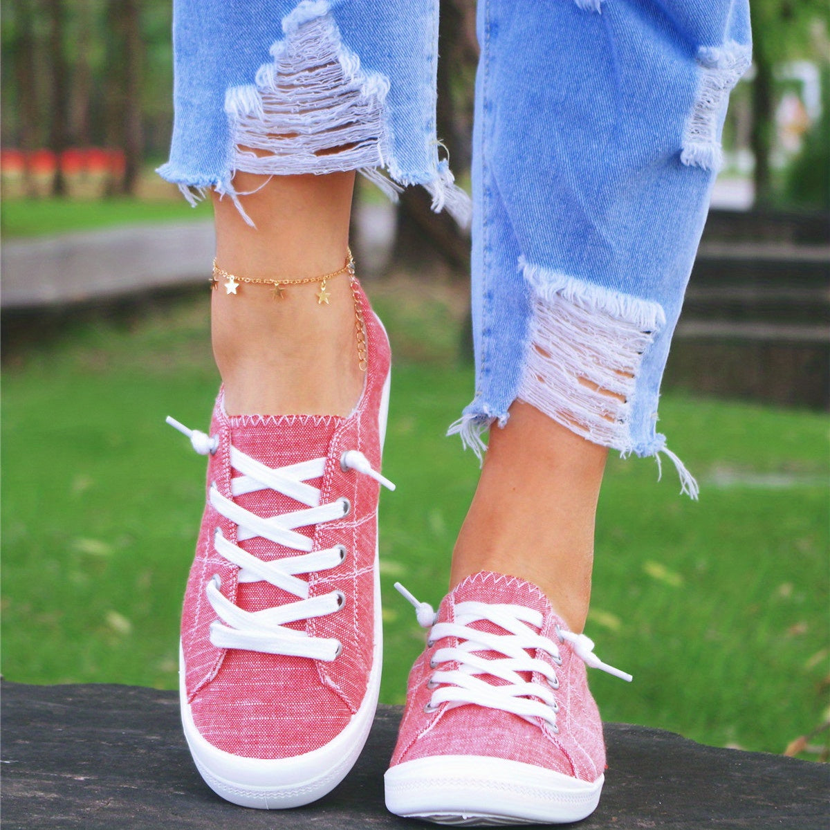 Women's Red Canvas Shoes Lightweight Lace Up Skate Shoes