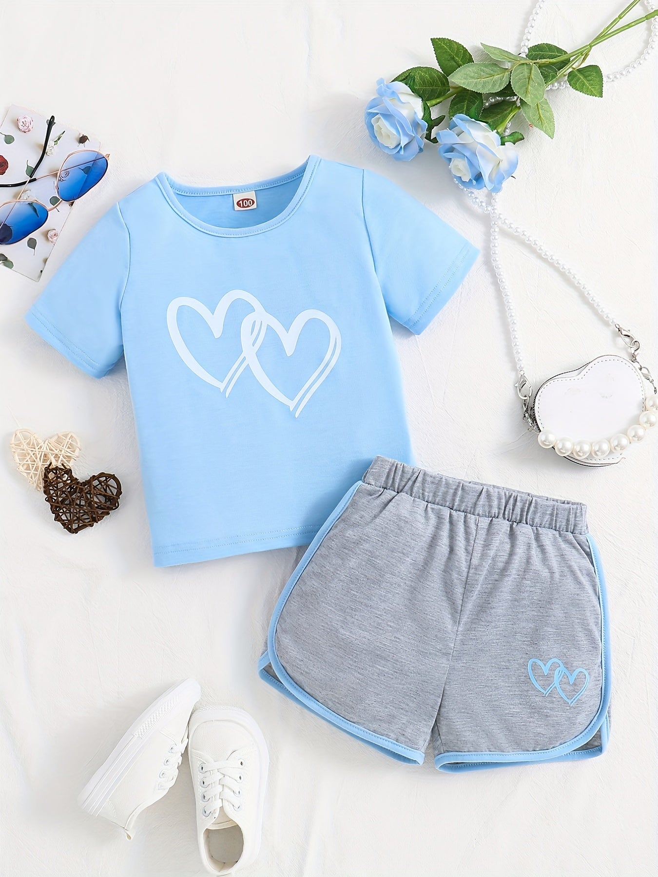 2pcs Toddler Girls Heart Graphic T Shirts & Track Shorts Set