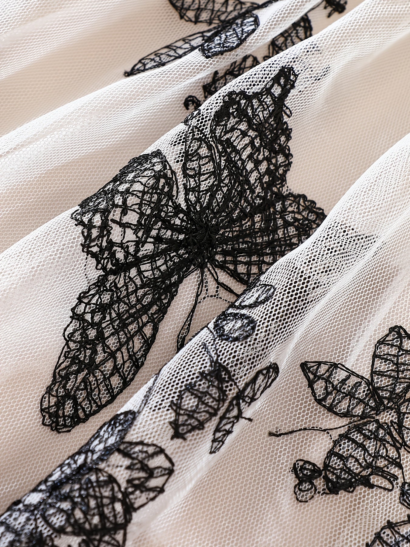 Girls Mesh Butterfly Embroidery Long Sleeve Dress