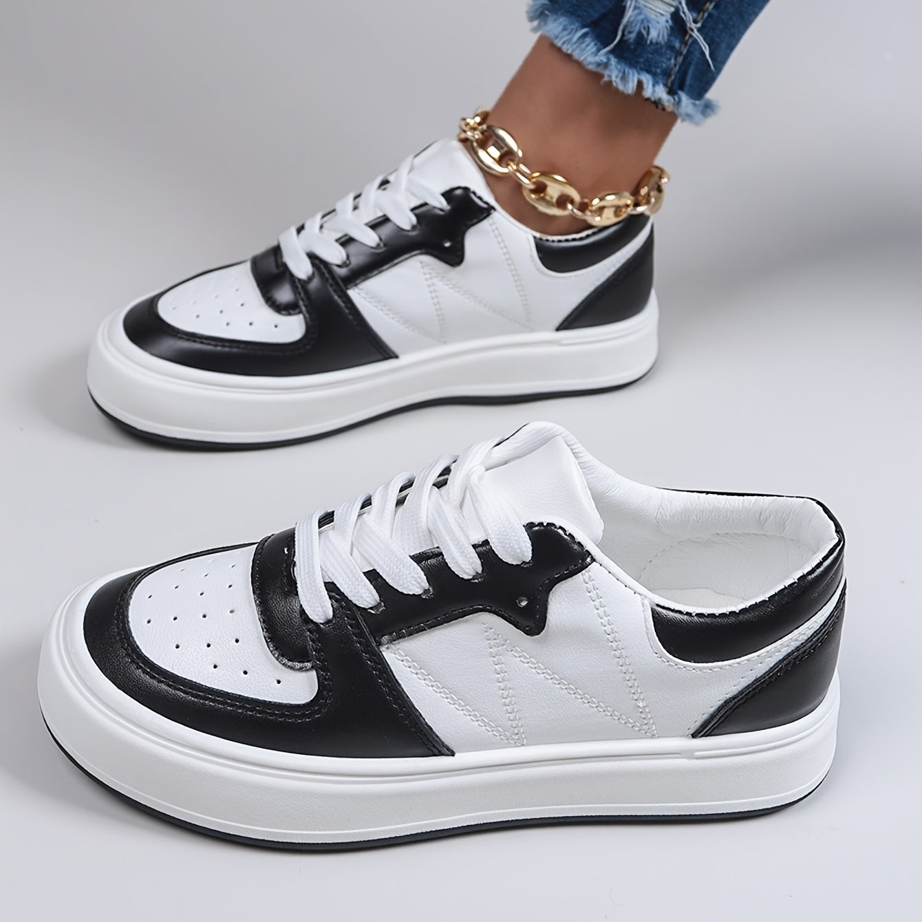 Women's Colorblock Platform Skate Shoes Breathable Low Top Sneakers