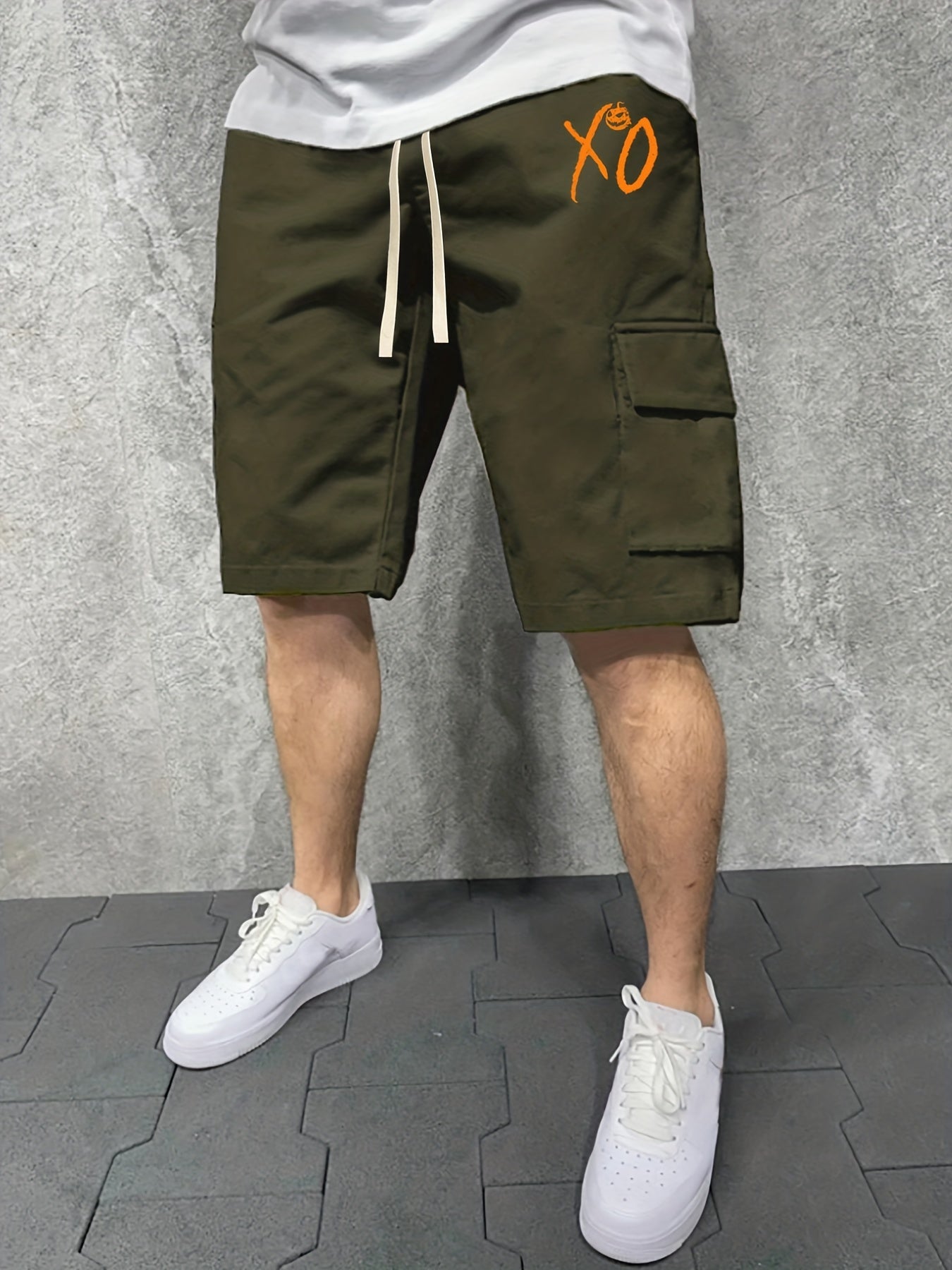 XO Pattern Comfy Shorts Men's Solid Knee Elastic Waist Drawstring Shorts