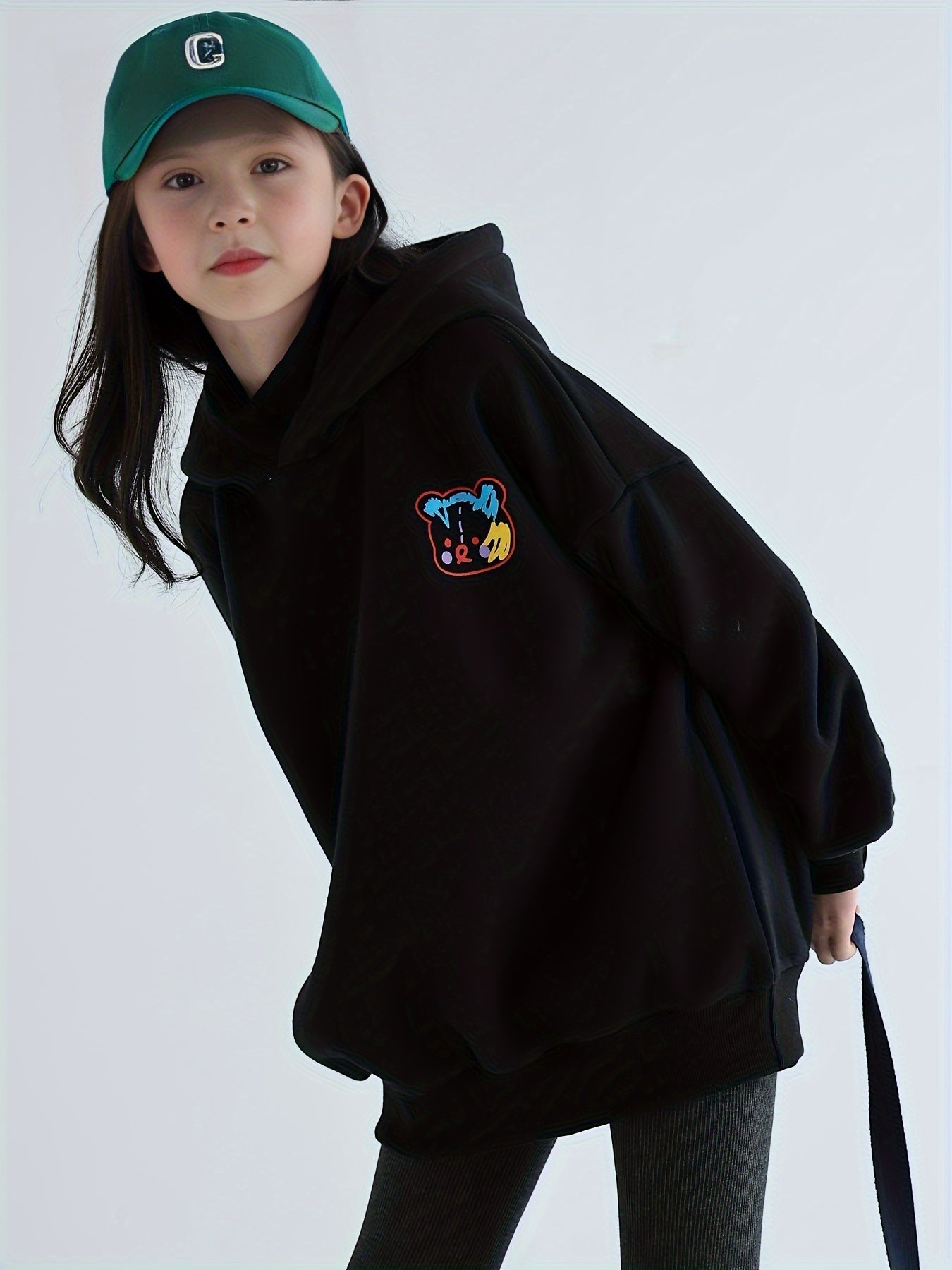Girls' 95 Cotton Cartoon Graffiti Bear Graphic Hooded Pullover