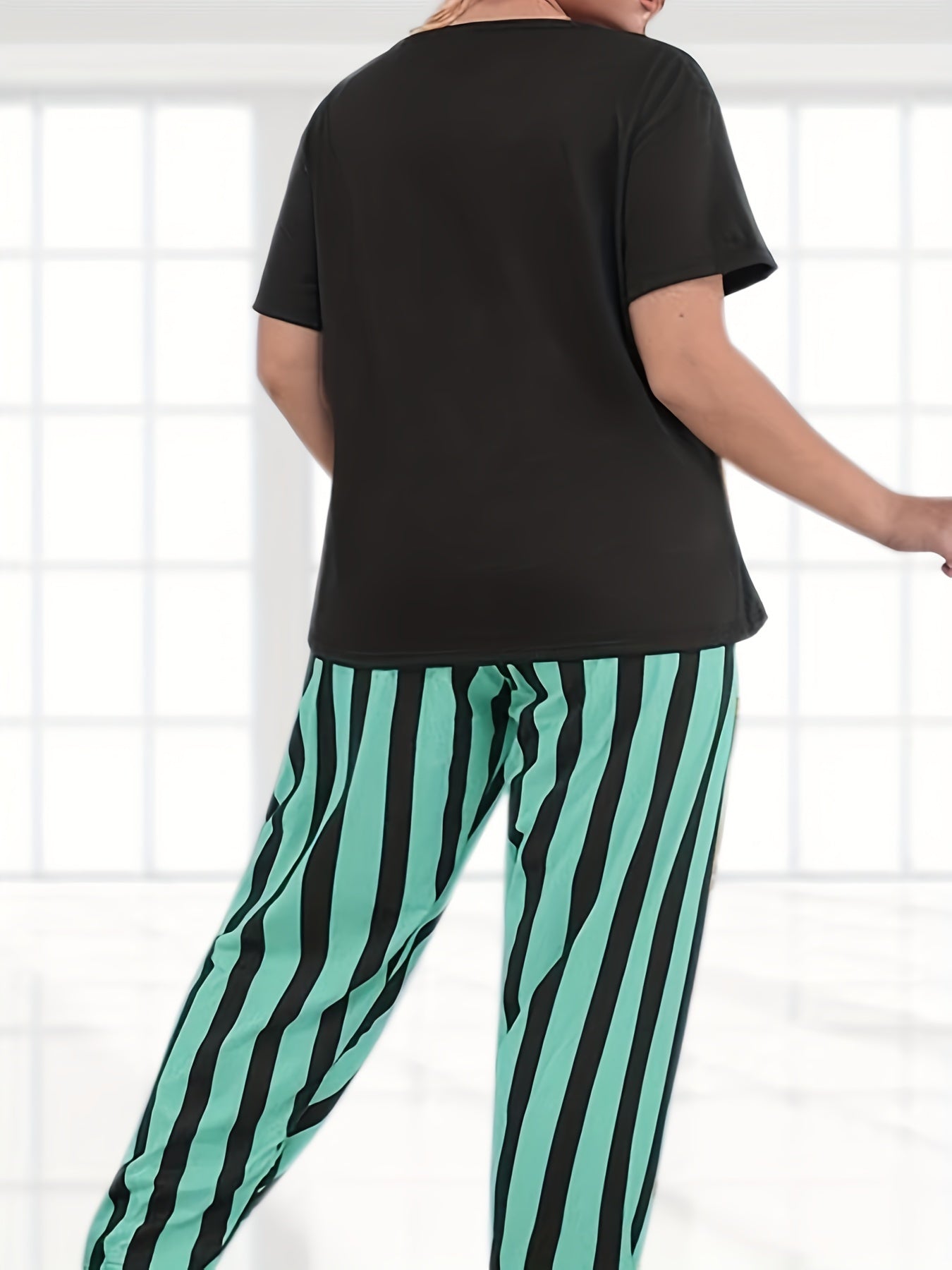Cat Print Pajama Set Women's Plus Short Sleeve Top & Striped Pants