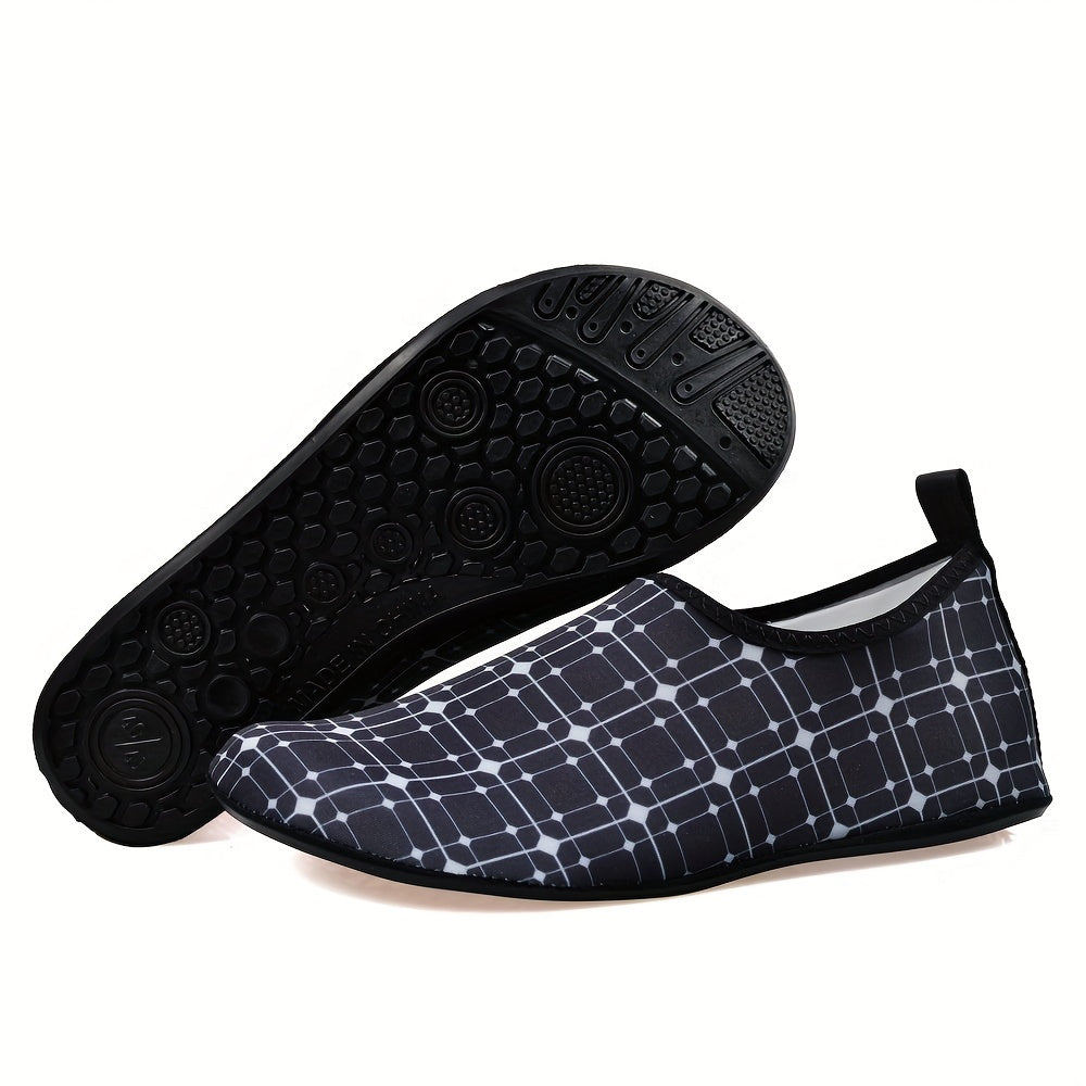 Women's Plaid Pattern Slip On Water Socks Quick Drying Shoes