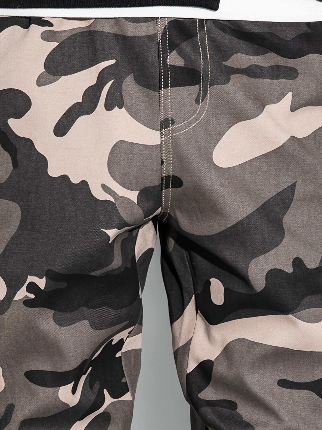 Men's Camo Jogger Pants with Flap Pockets