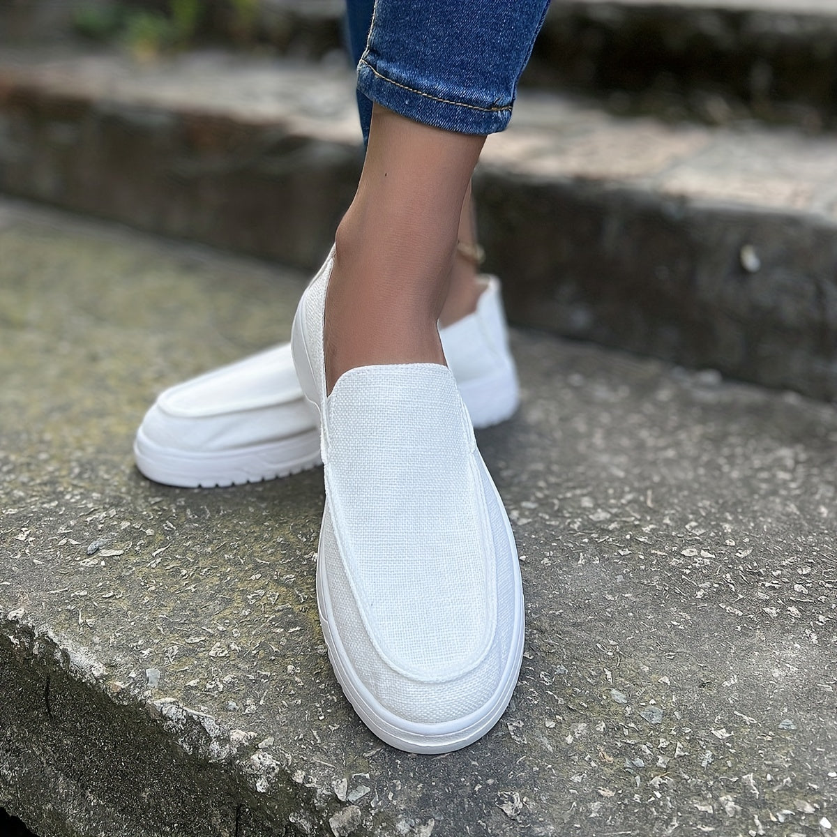 Women's Solid Flat Shoes Slip On Low Round Toe Non slip Lightweight Soft Shoes