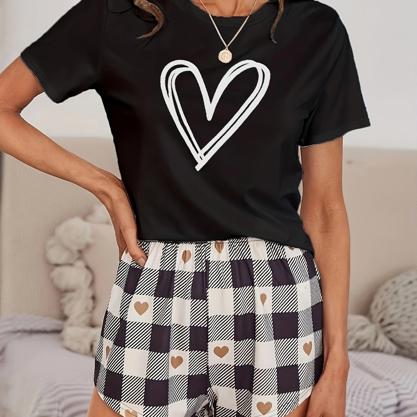 Heart Print Pajama Set Crew Neck Top & Plaid Shorts Women's Sleepwear
