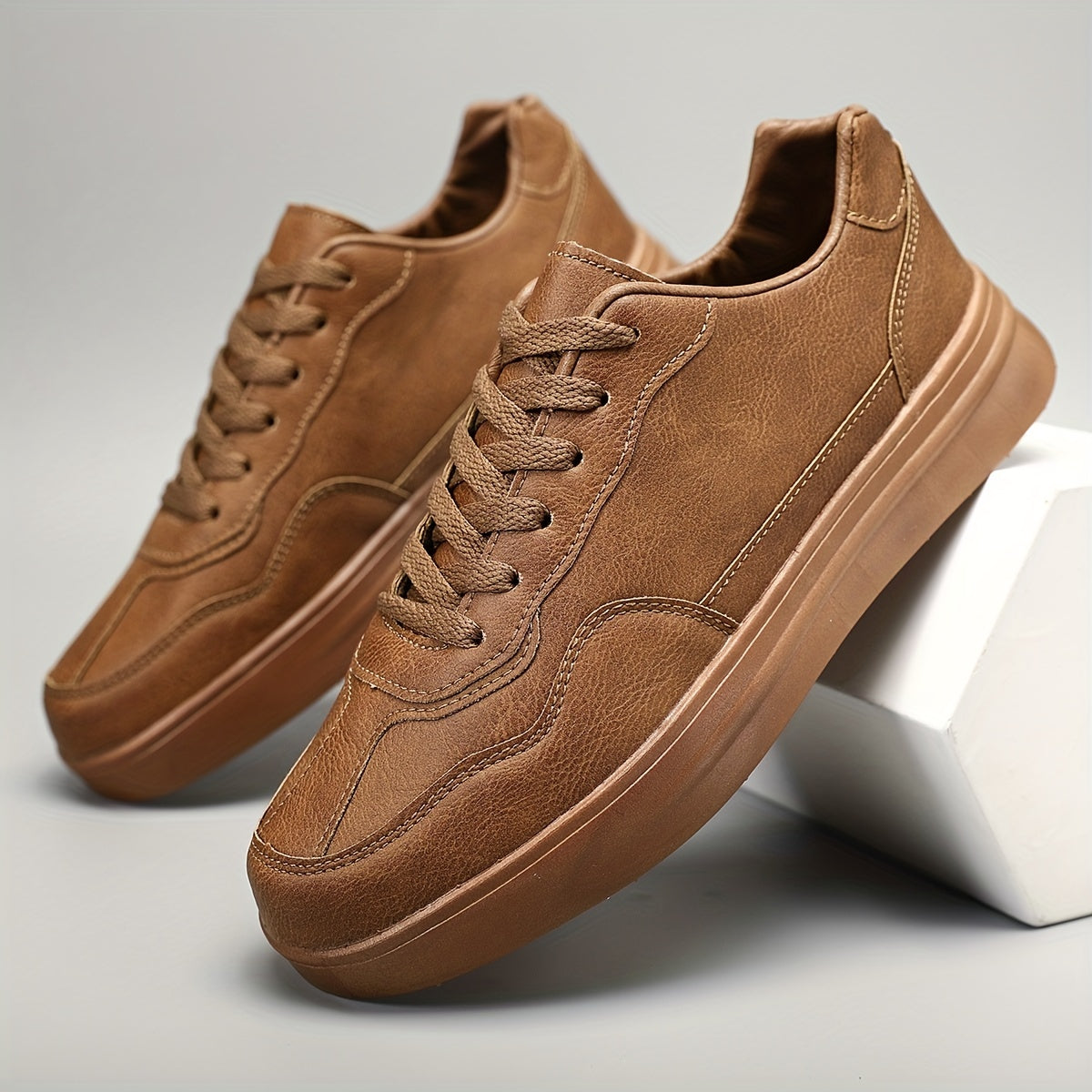 Men's Non Slip Skate Shoes Stylish Sneakers