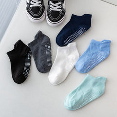 6pcs Boys Solid Anti Slip Dispensing Socks