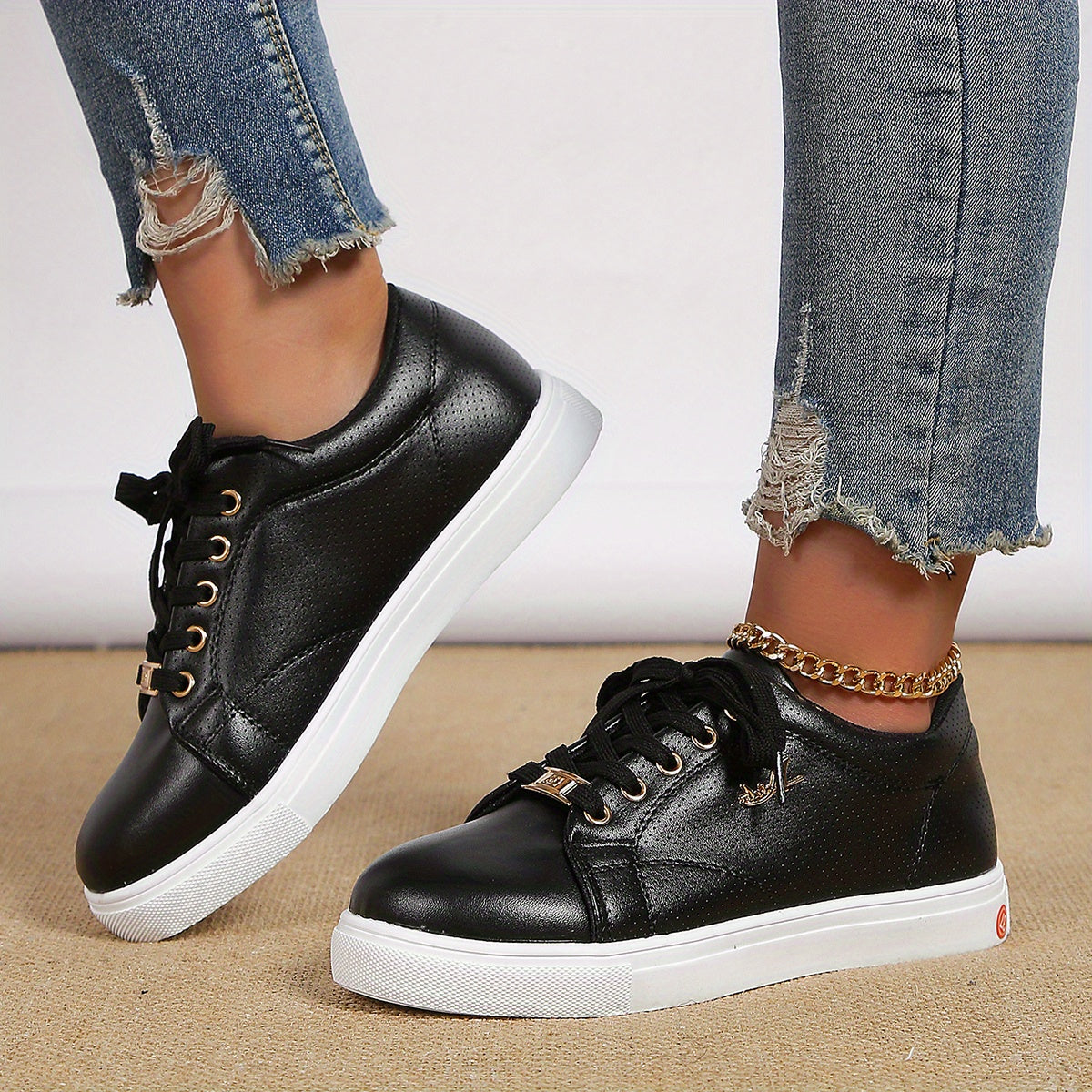 Women's Lightweight Flat Skate Shoes Low Top Sneakers