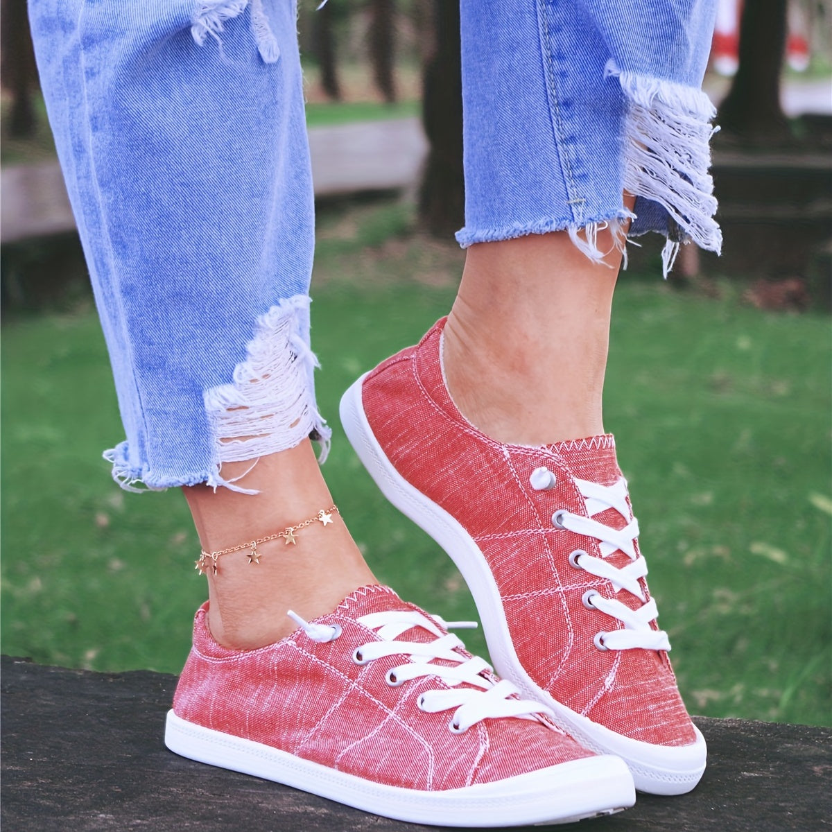 Women's Red Canvas Shoes Lightweight Lace Up Skate Shoes