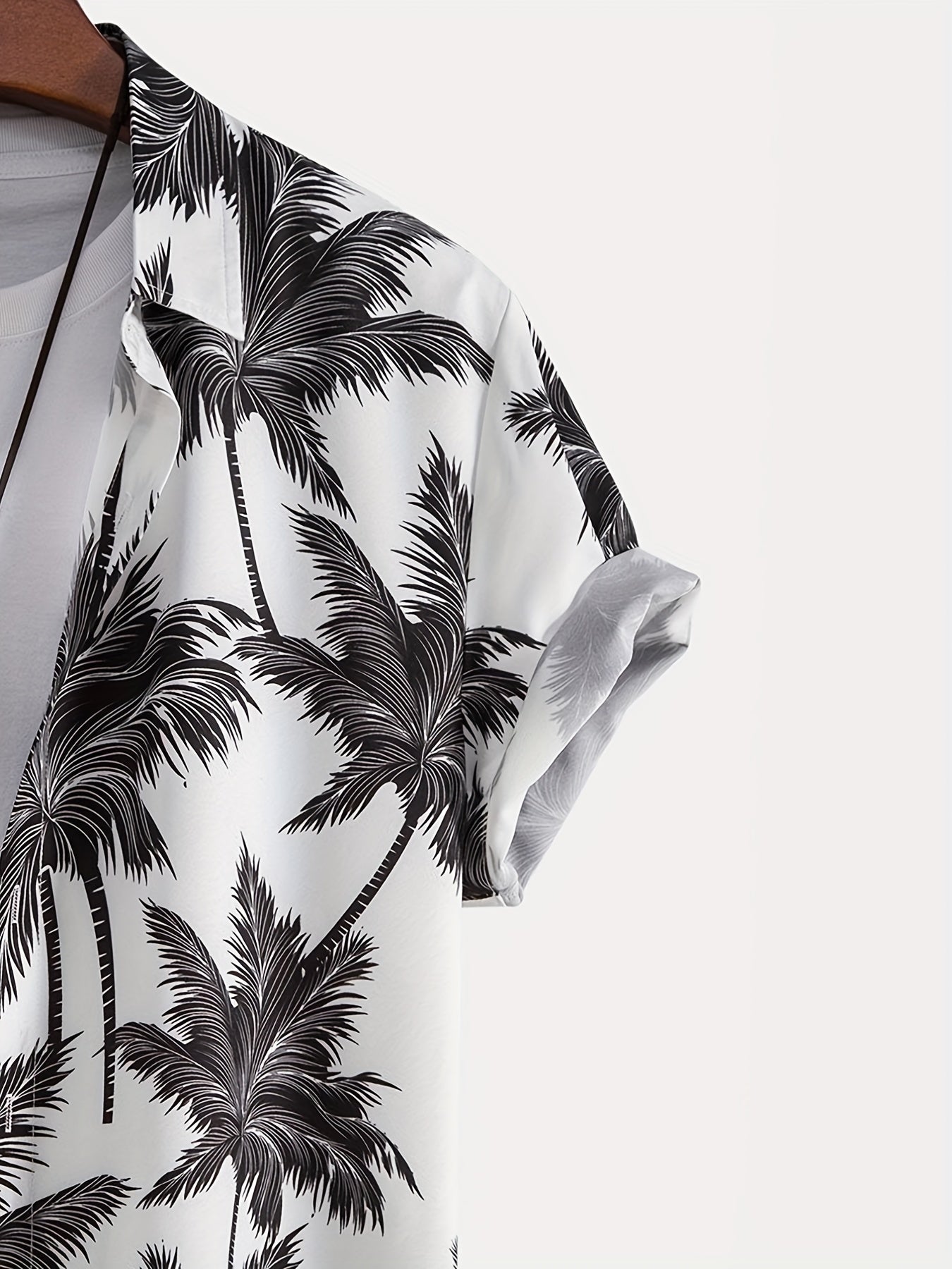 Men's Coconut Tree Print Hawaiian Shirt Summer Casual Button Up Shirt