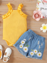 2pcs Baby Girls Thin Strap Onesie & Floral Embroidery Denim Shorts Set