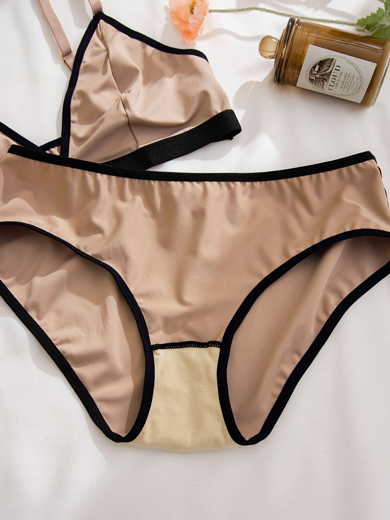 Colorblock Trim Push-Up Bra & Panties Lingerie Set