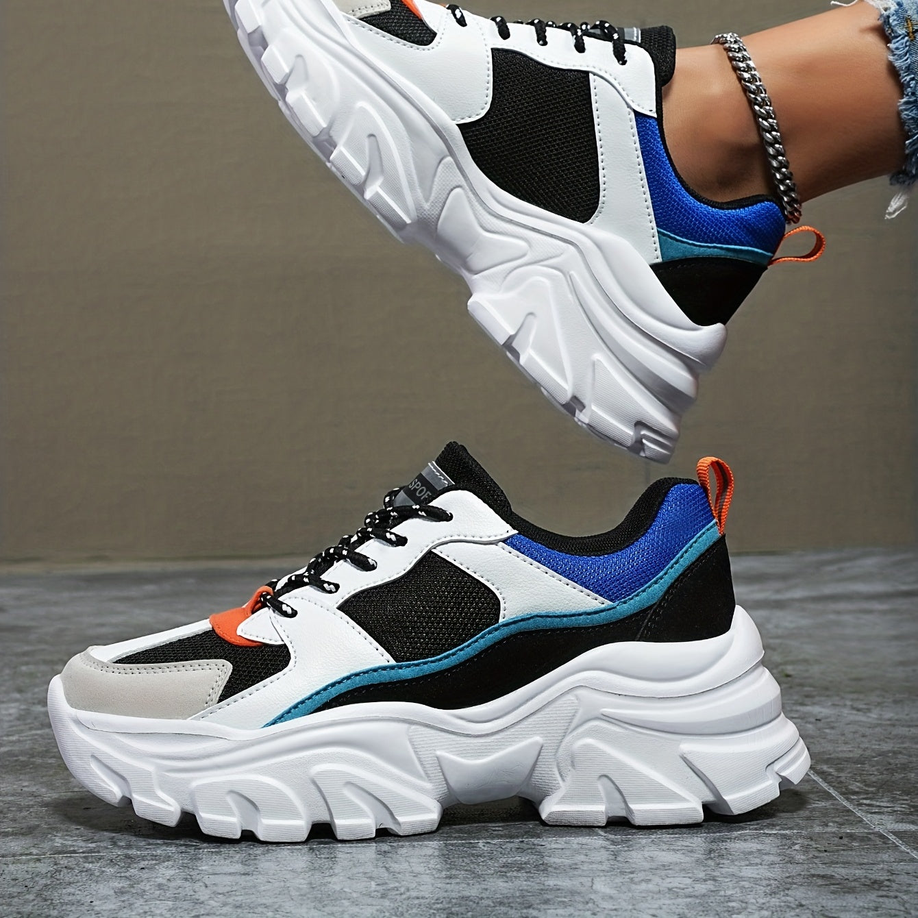 Women's Versatile Platform Chunky Sneakers Non Slip Lace Up Running Shoes