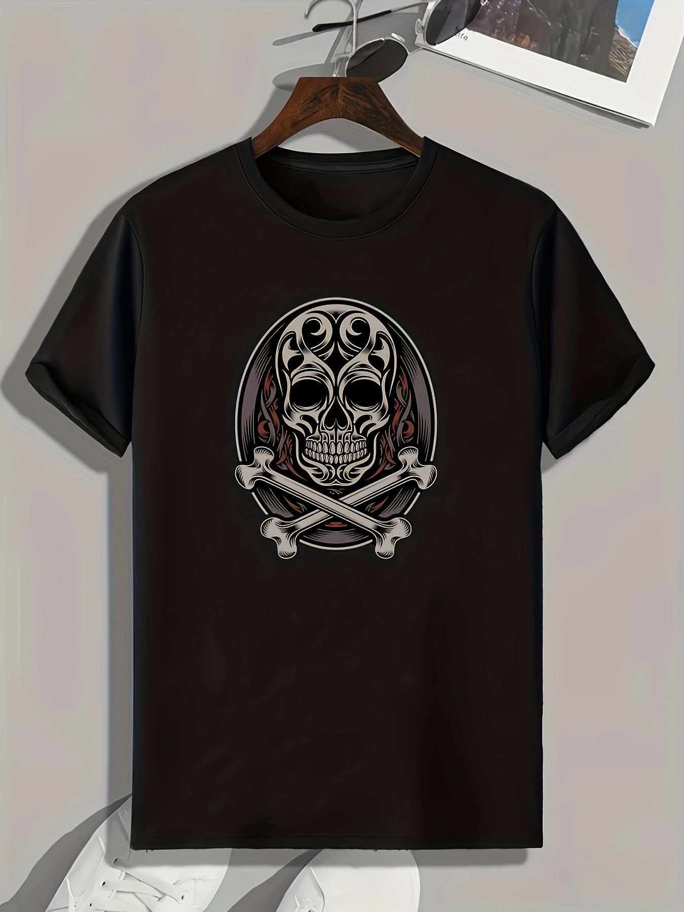 Skull Print Men's Sports T-shirt for Fitness Activities