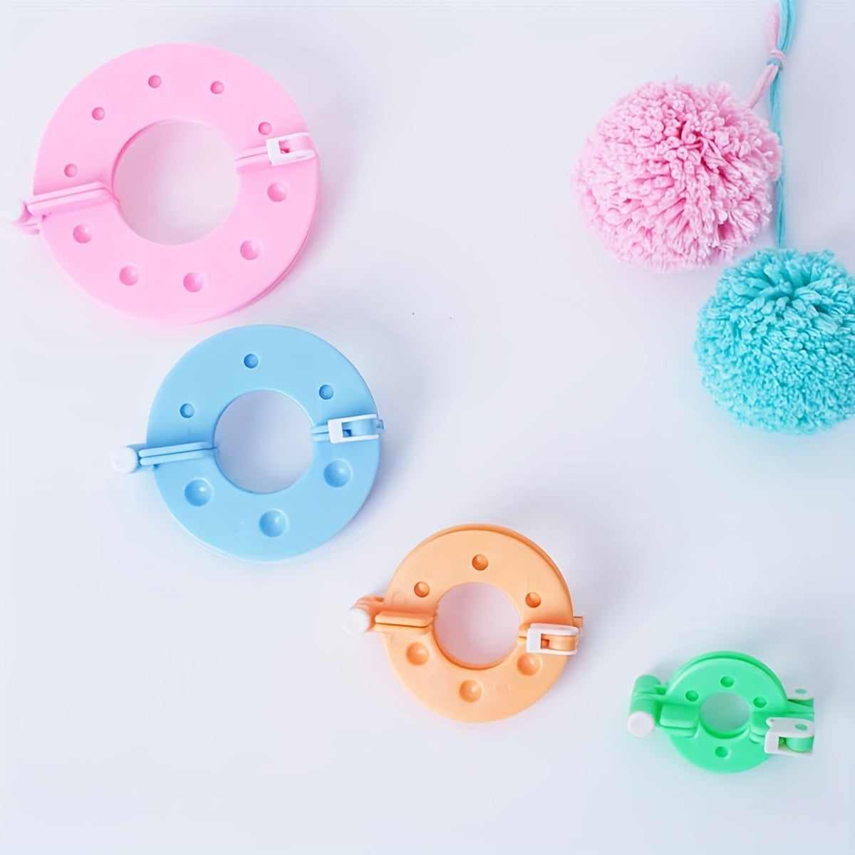 8pcs Yarn Pom Knitting Machine Tool Four Specifications Pompom Knitting Machine