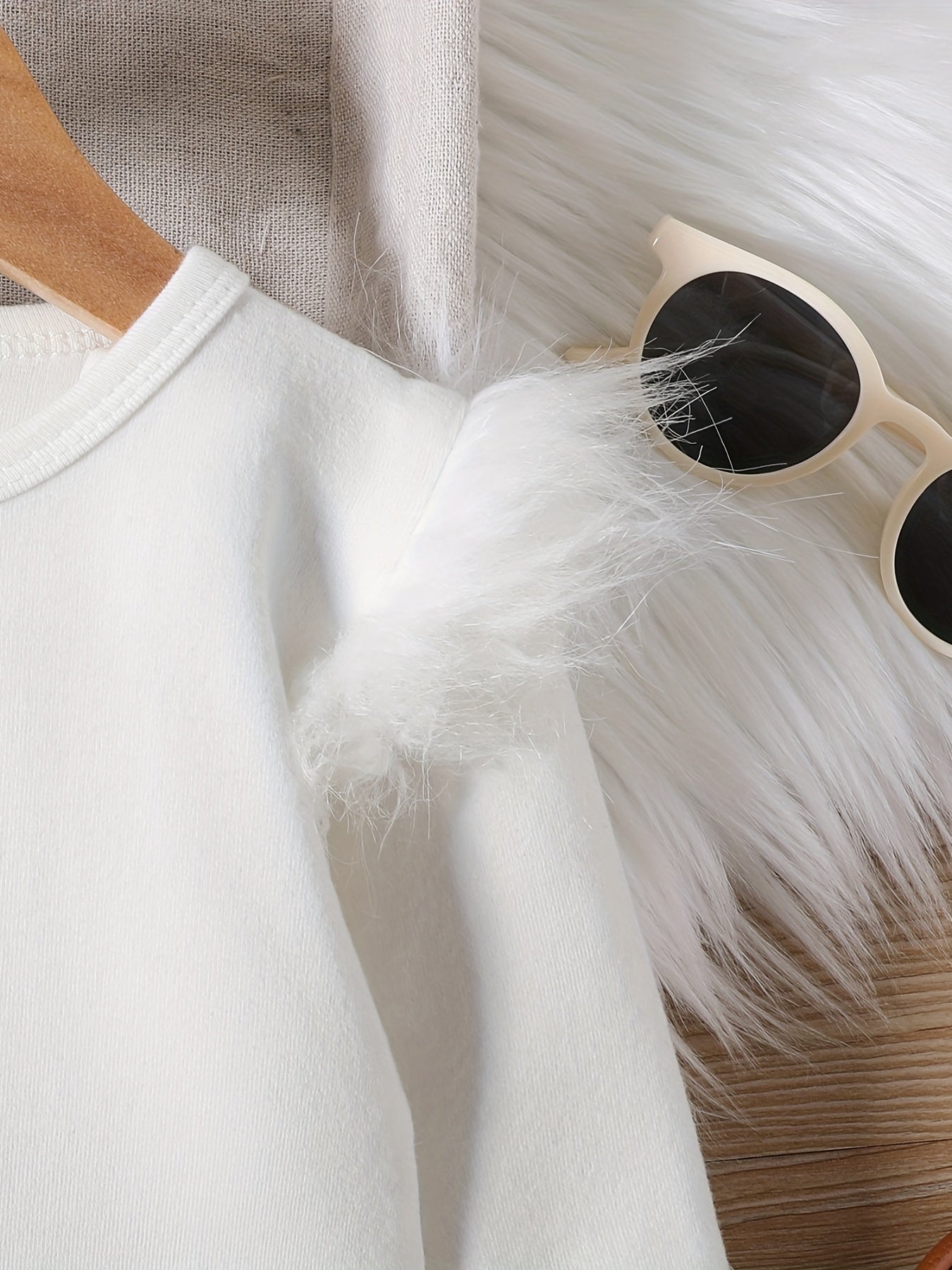 Girl's 2pcs Top & Belted PU Skirt Set Faux Fur Decor Outfit Kids Clothes