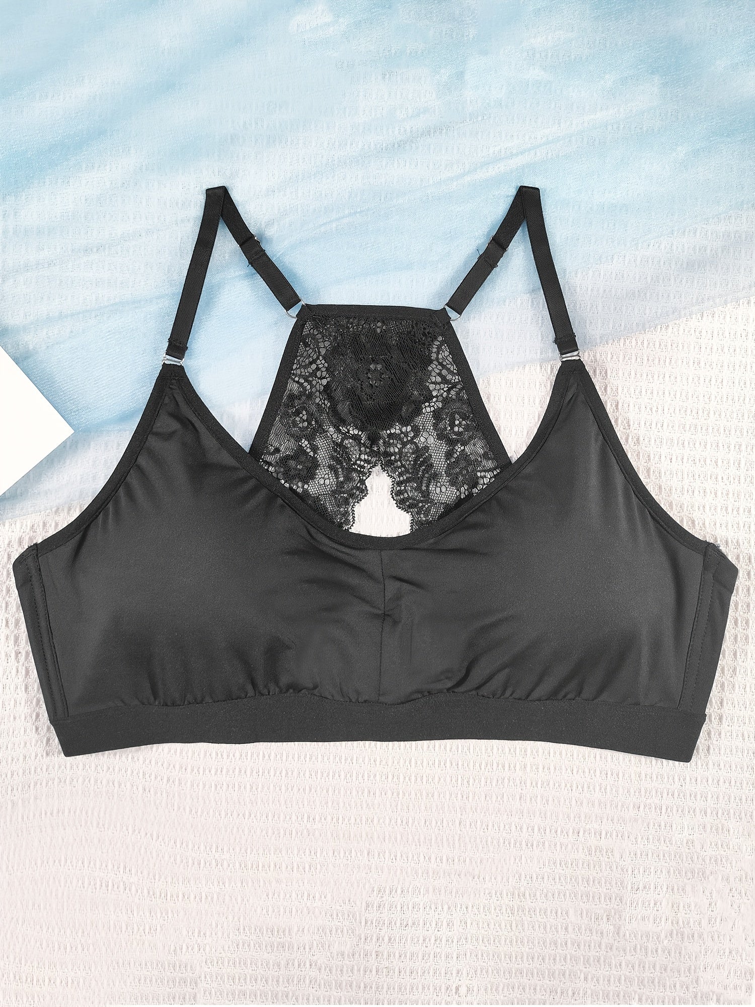 Plus Size Contrast Lace Racer Back Wireless Push Up Soft Bralette
