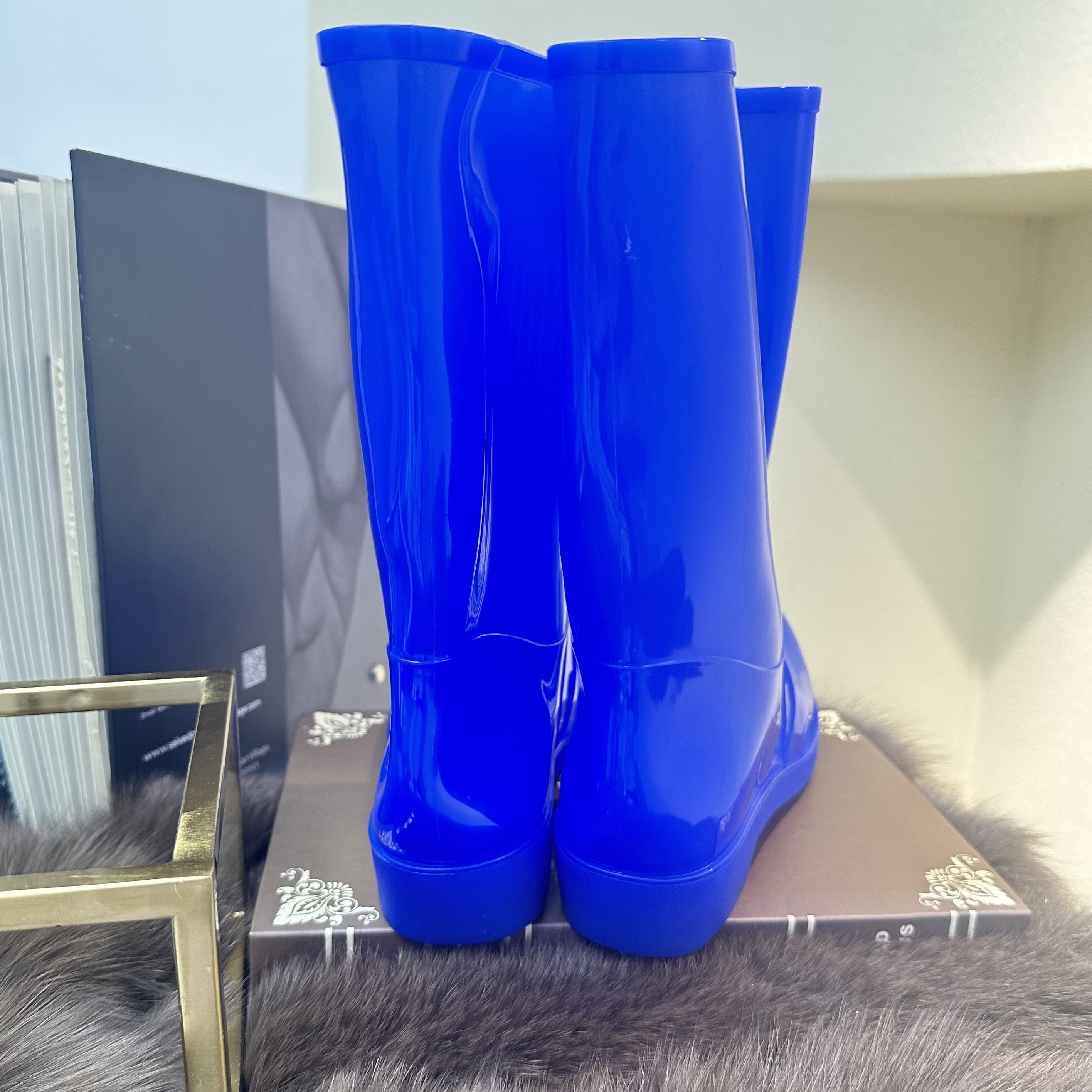 Women's High Top Waterproof Rain Boots Comfortable Non-Slip Outdoor Work Shoes