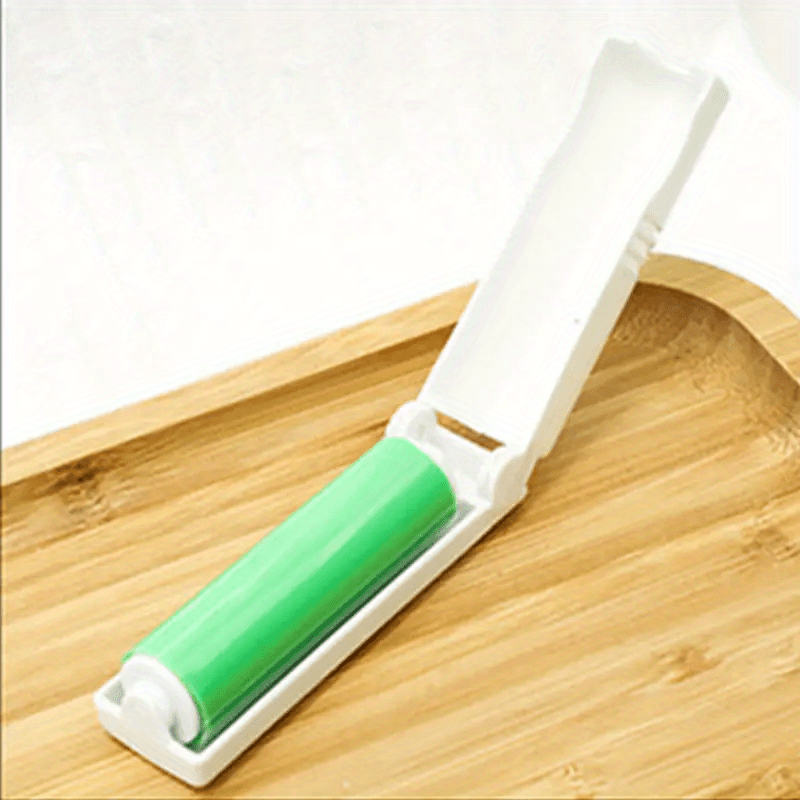 Portable Pet Hair Remover for Furniture and Clothes, with Phone Cleaning Brush
