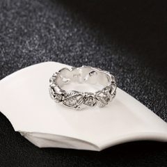Hollowed Rose Flower And Leaf Ring