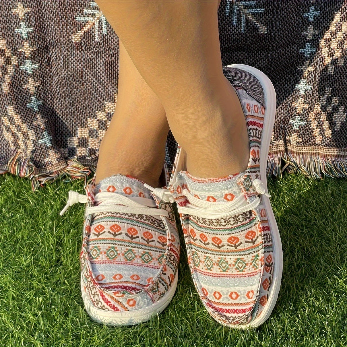 Ethnic Floral Pattern Flat Sports Outdoor Sneakers for Women