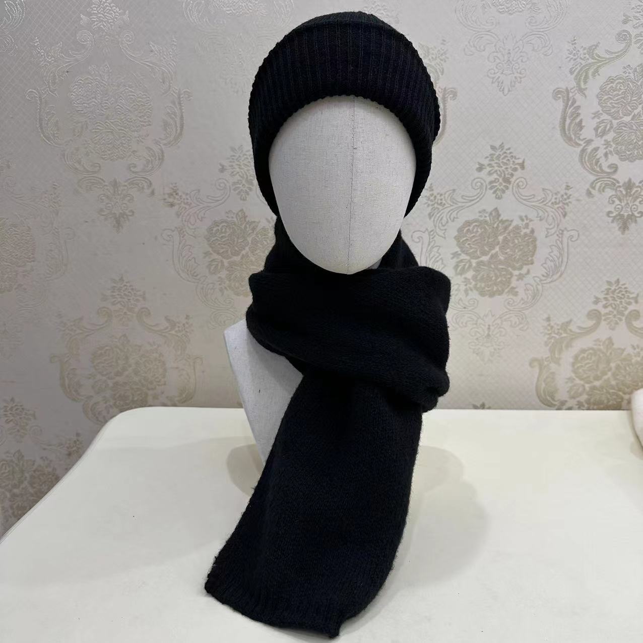 Men's Knitted Hat Scarf Set Warm Wool Hat Scarf