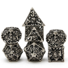 7 Eyes Strange Dice Sense Punk Style Halloween Metal Hollow Polyhedral Dice