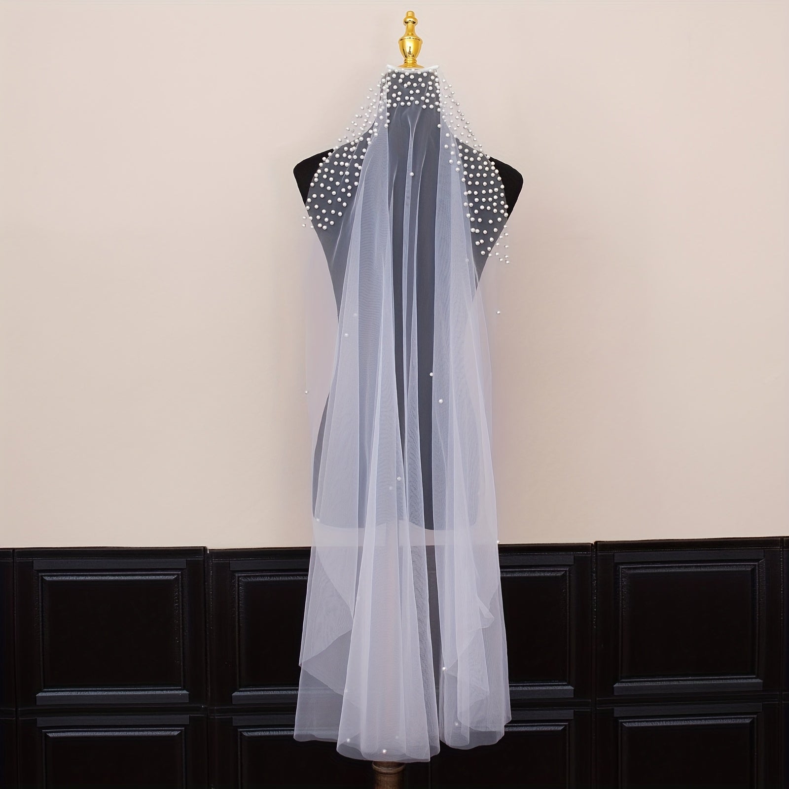Bridal Wedding Veil Trailing Edge Layers Hook Attachment