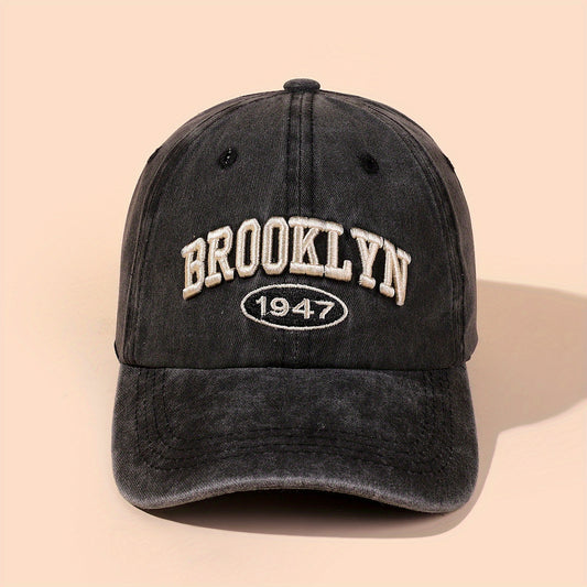 Embroidered Duck Tongue Cap for Outdoor Traveling