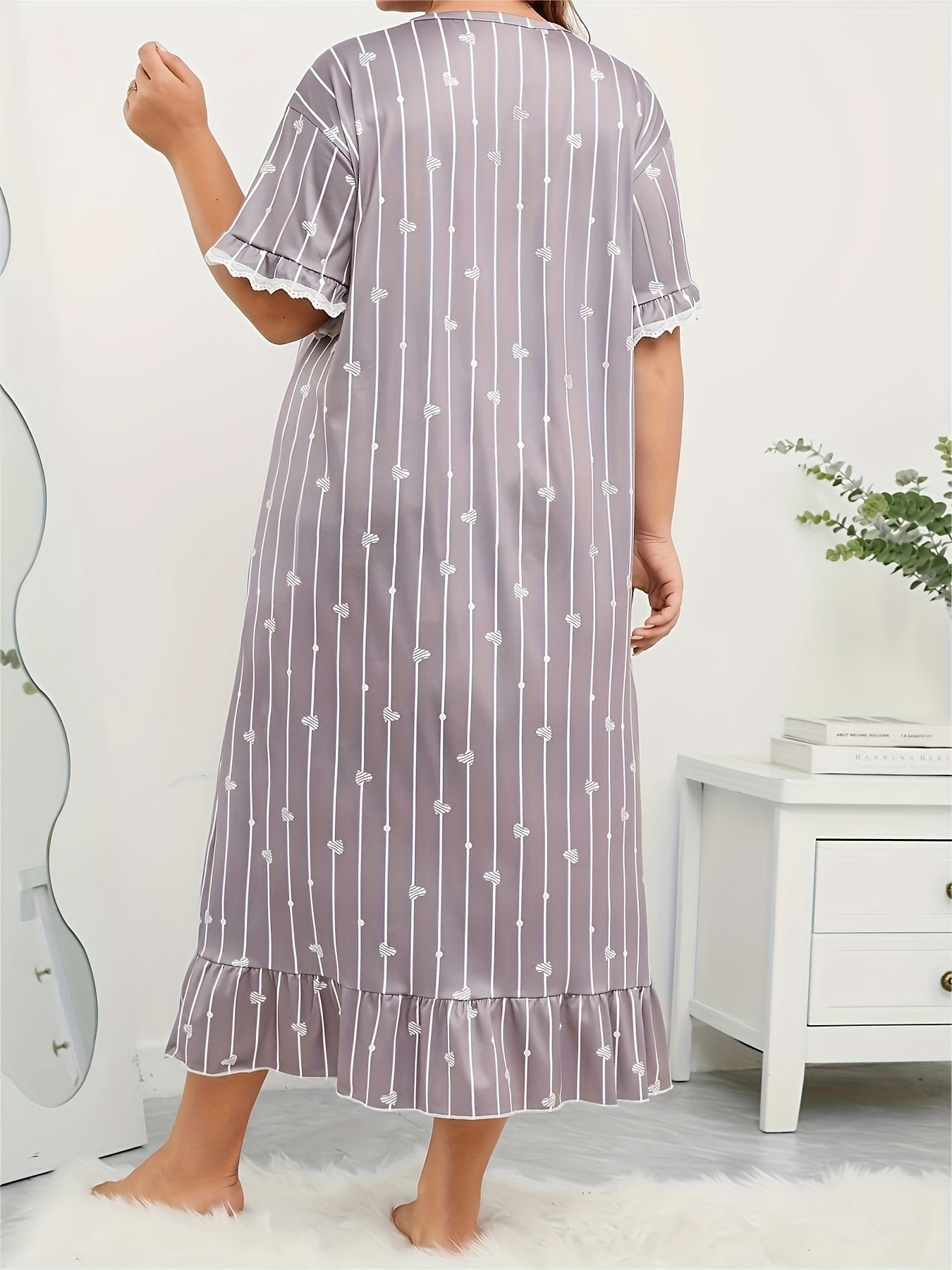 Plus Size Nightdress Women's Plus Stripe & Heart Print Short Sleeve