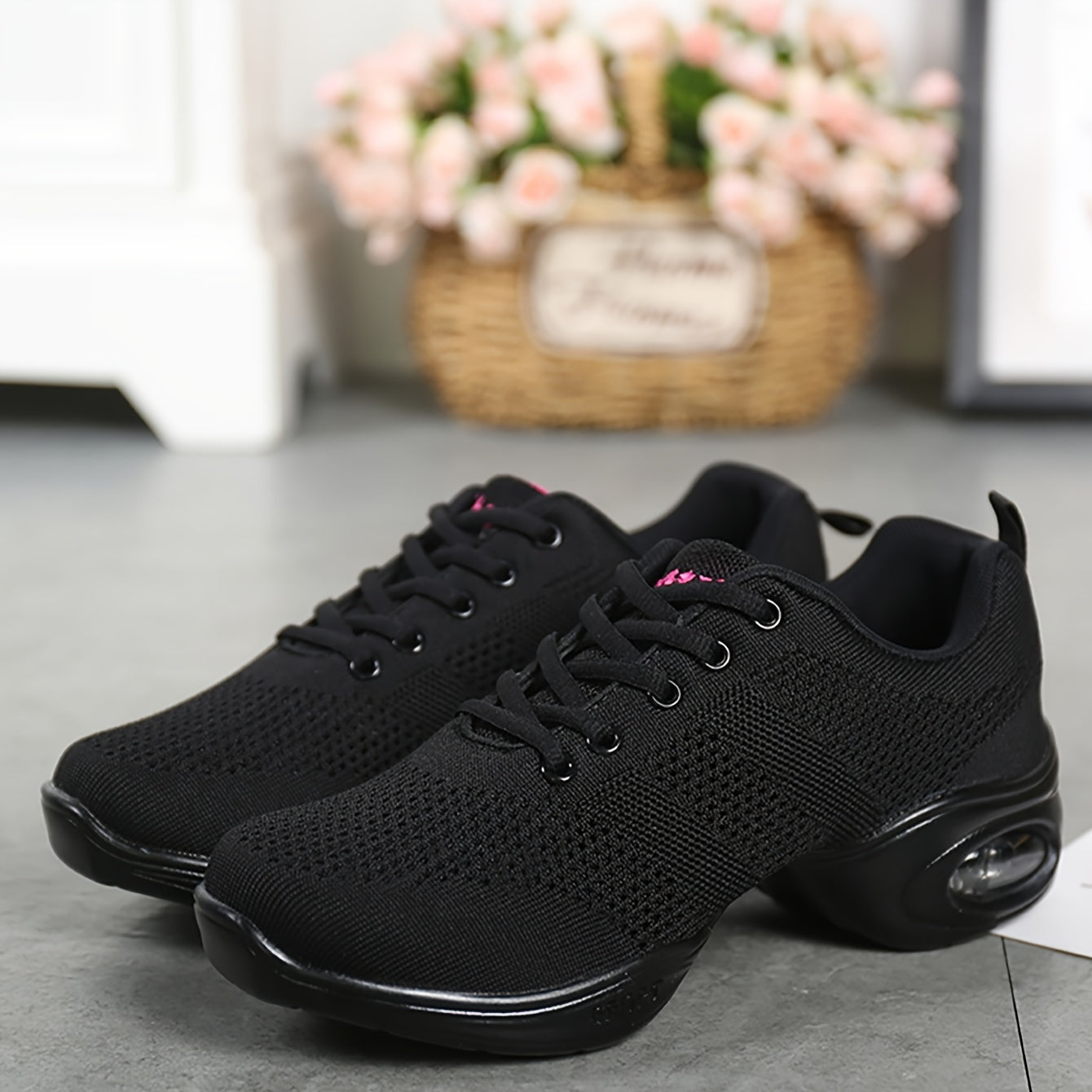 Women's Arch Support Lace-Up Dance Shoes with Air Cushion Mesh